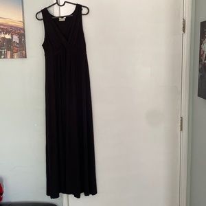 ❤️❤️ Black Maxi V Neck Dress